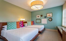 Kasa El Paseo Miami Beach